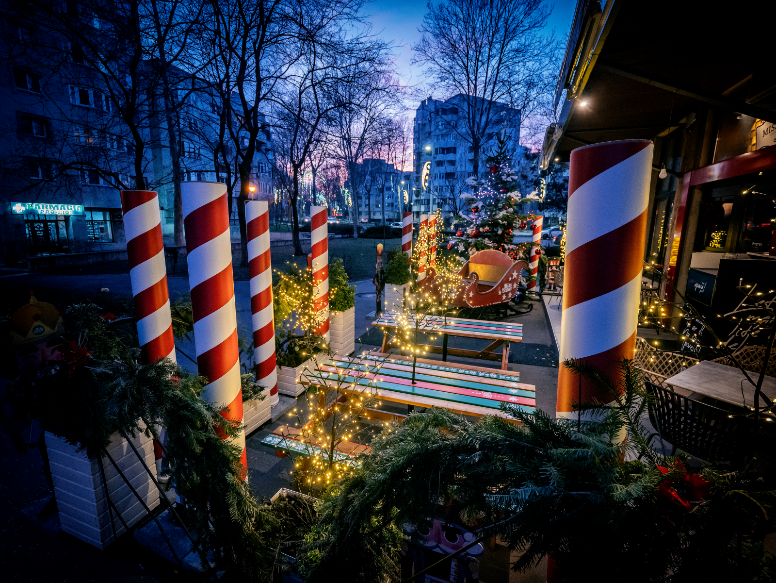 Studio pe Mamaia 70 — candy bar, decorativ, urban — Miss Baker Constanța