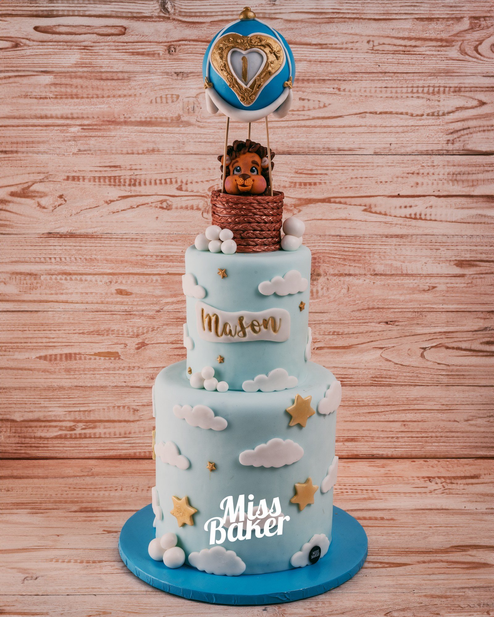 Torturi de botez — tort etajat, trei niveluri, personalizat — Miss Baker Constanța