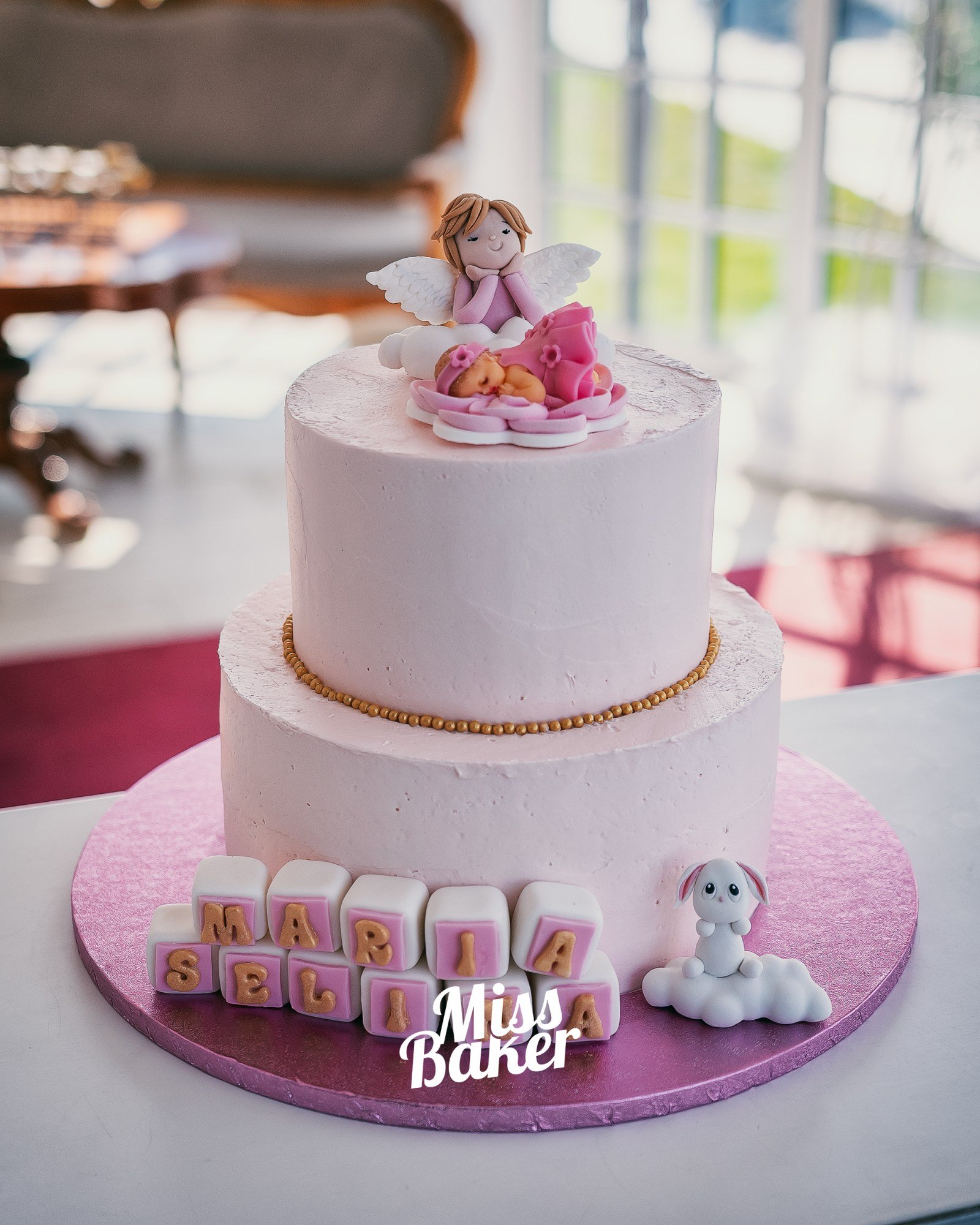 Torturi de botez — figurina îngeraș, figurina bebeluș roz, cuburi litere personalizate — Miss Baker Constanța