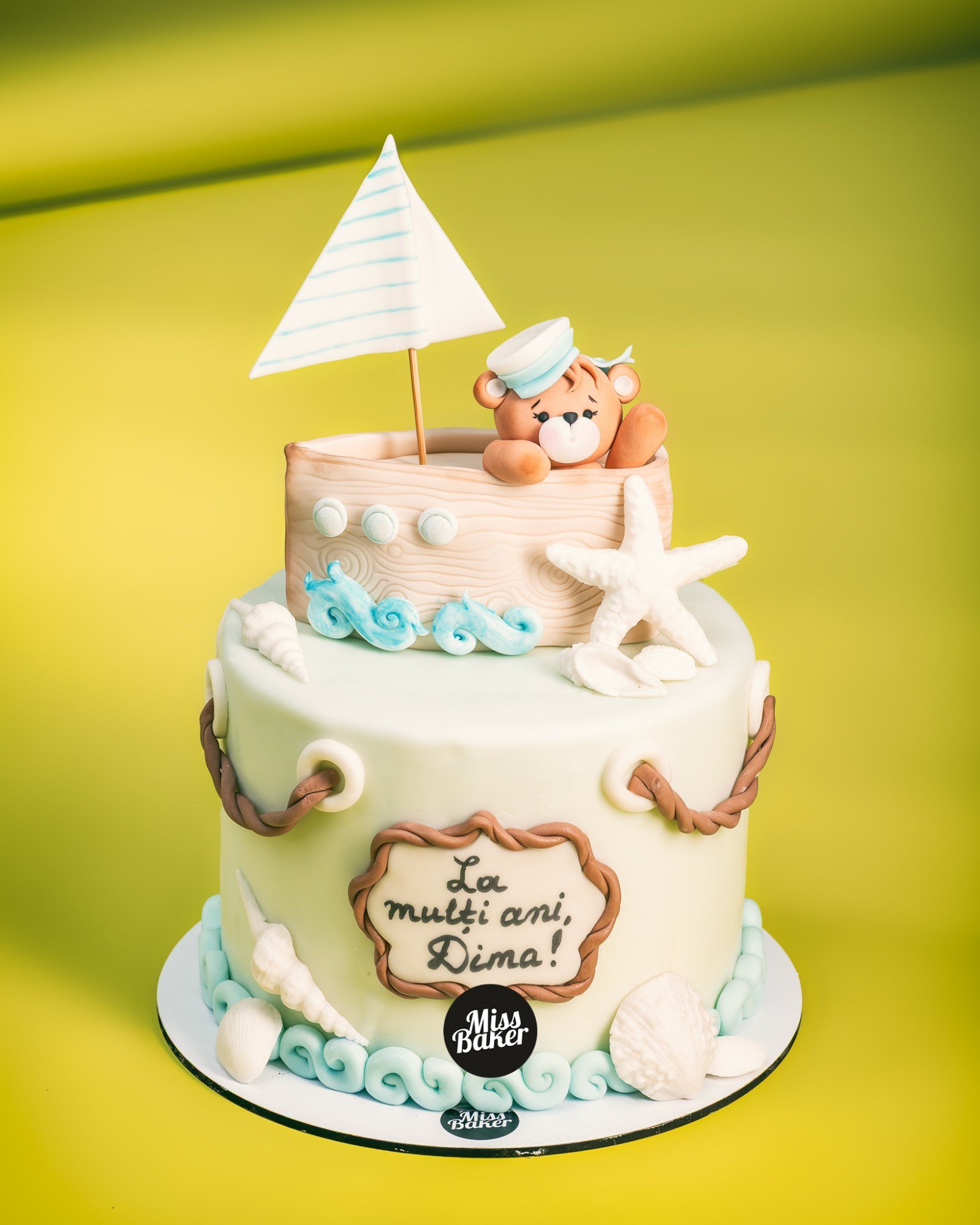 Toturi pentru copii — tort aniversar, două niveluri, personalizat — Miss Baker Constanța