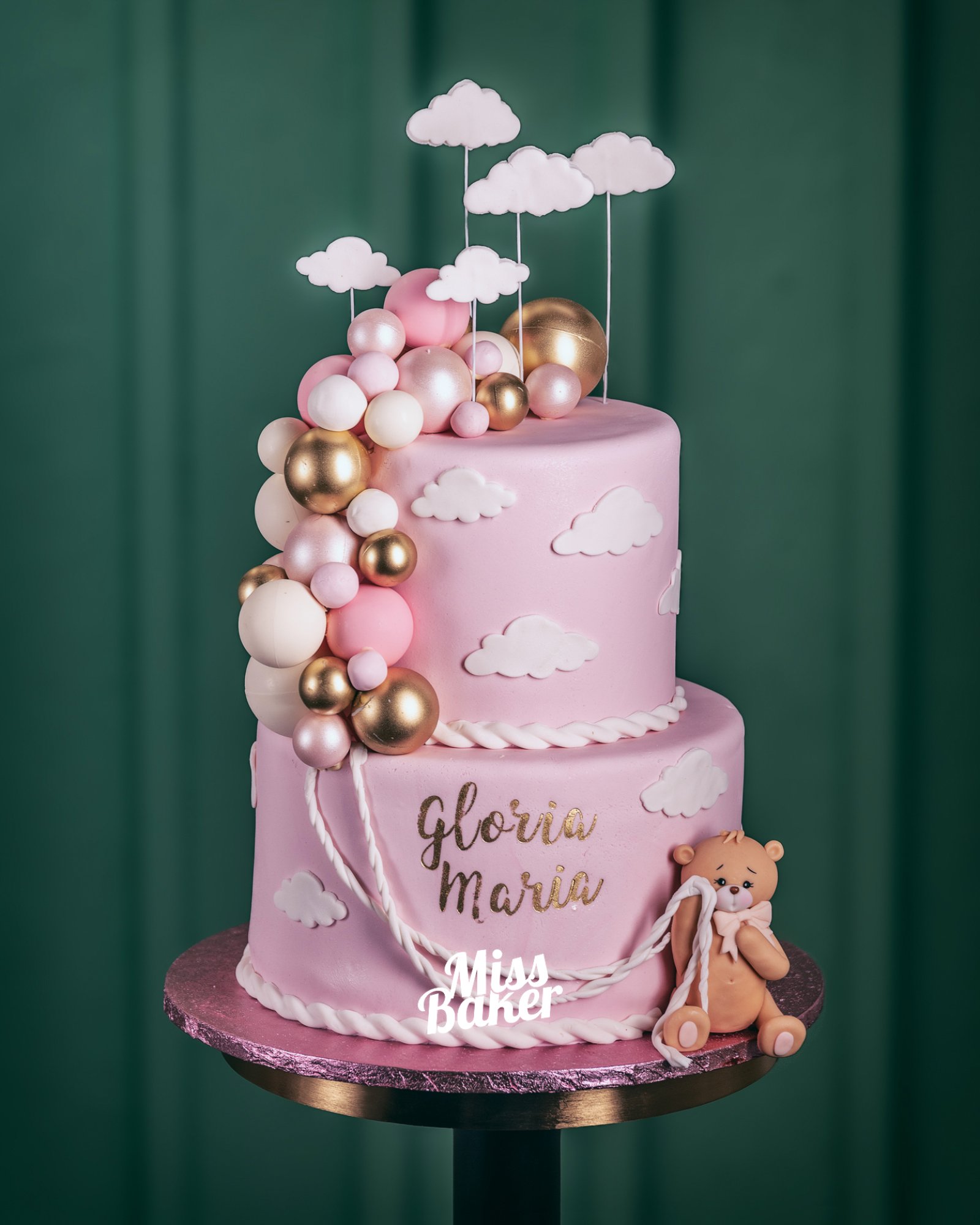 Torturi de botez — roz pastel, două niveluri, baloane aurii — Miss Baker Constanța