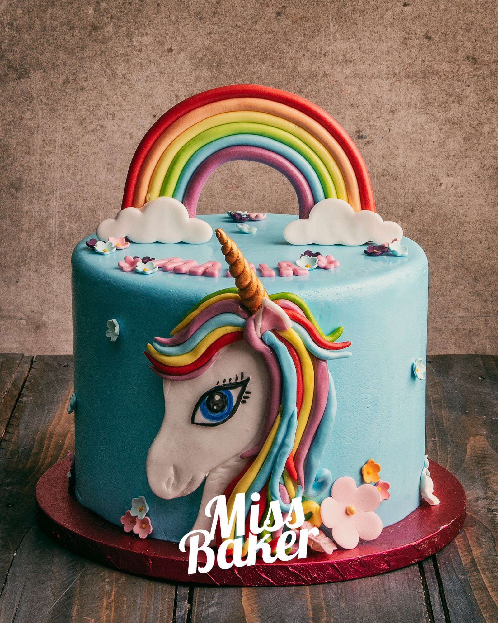 Toturi pentru copii — decor aniversar, personalizat, detaliu sculptat — Miss Baker Constanța