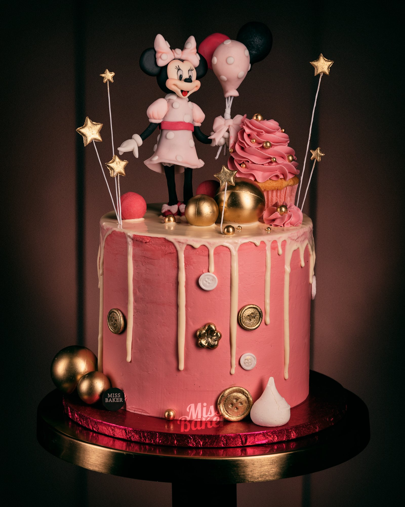 Toturi pentru copii — figurina Minnie Mouse, balon roz cu urechi negre, cupcake roz spirală — Miss Baker Constanța