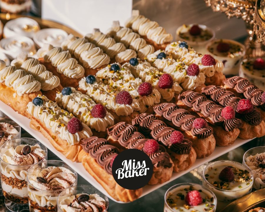 candy bar, aranjament simetric, aranjament superior — Miss Baker Constanța