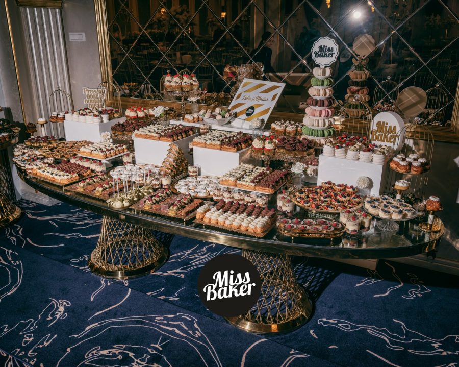candy bar, aranjament asimetric, aranjament vertical — Miss Baker Constanța