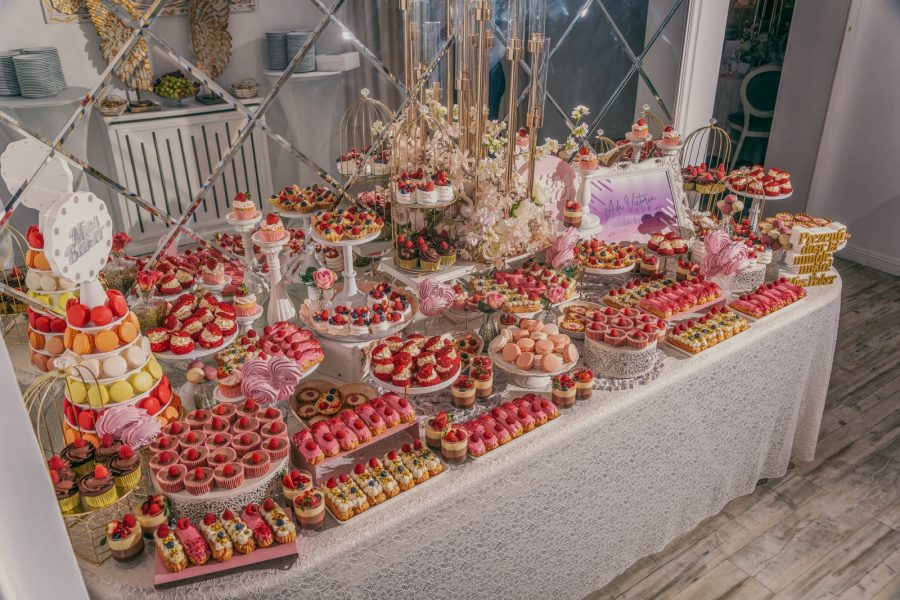 candy bar, decor nuntă, decor aniversar — Miss Baker Constanța