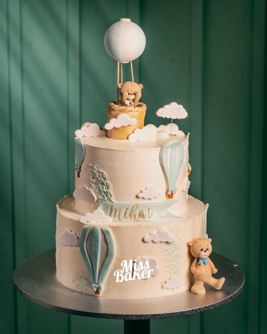 ursuleț modelat, balon aer cald 3D, coș balon miniatural — Miss Baker Constanța