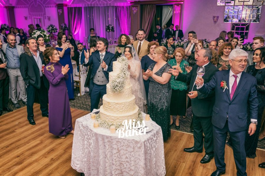 tort etajat, patru niveluri, decor nuntă — Miss Baker Constanța