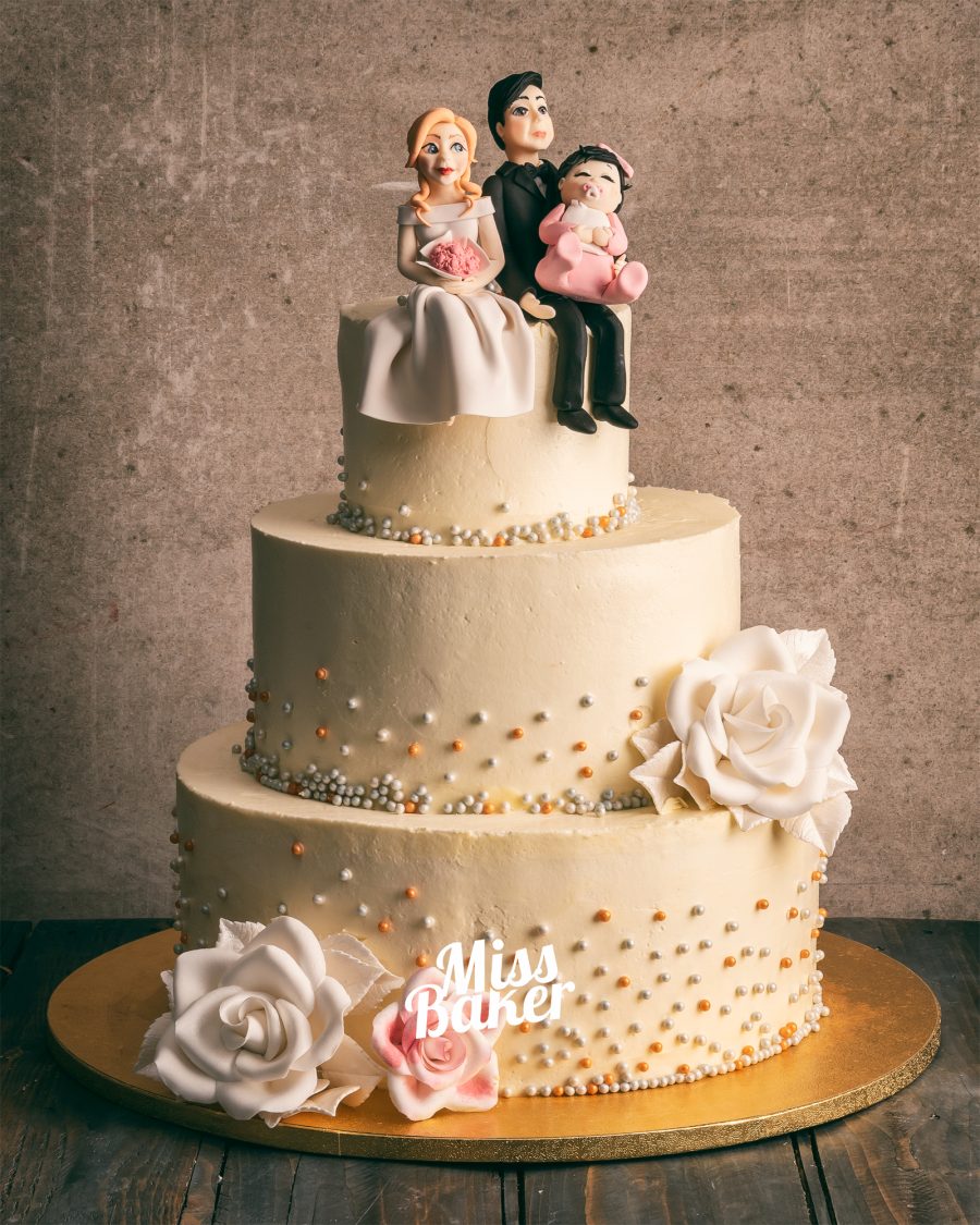 figurine familie, perle aurii, perle albe — Miss Baker Constanța